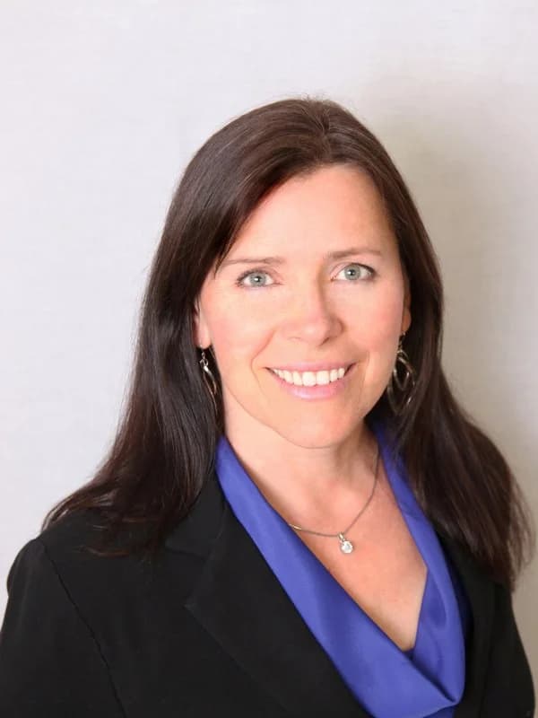 Dr. Catherine Carr